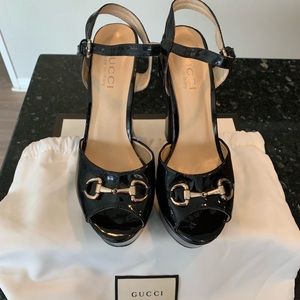 Gucci woman shoes.
